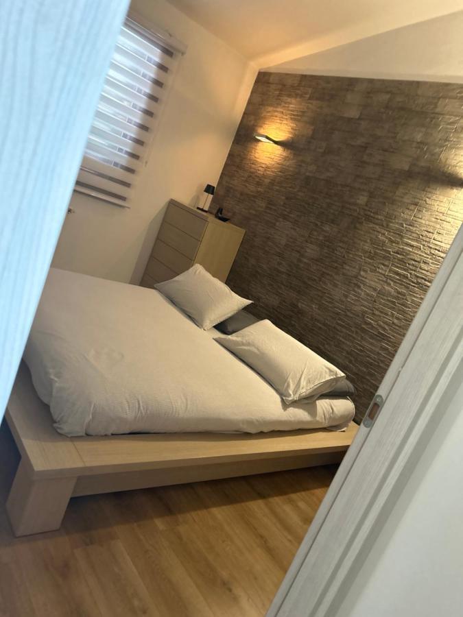 P. Home La Maddalena  Екстериор снимка